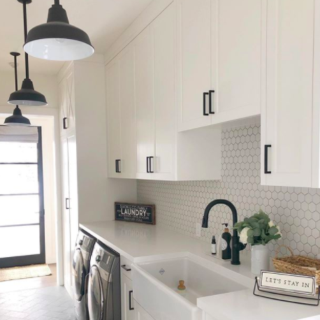 Avalon Stem Mount Pendant Light | Photo Courtesy of Styled by Kasey @sbkliving